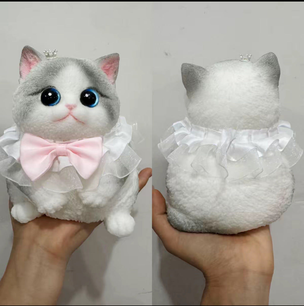 Big cat, pinch it