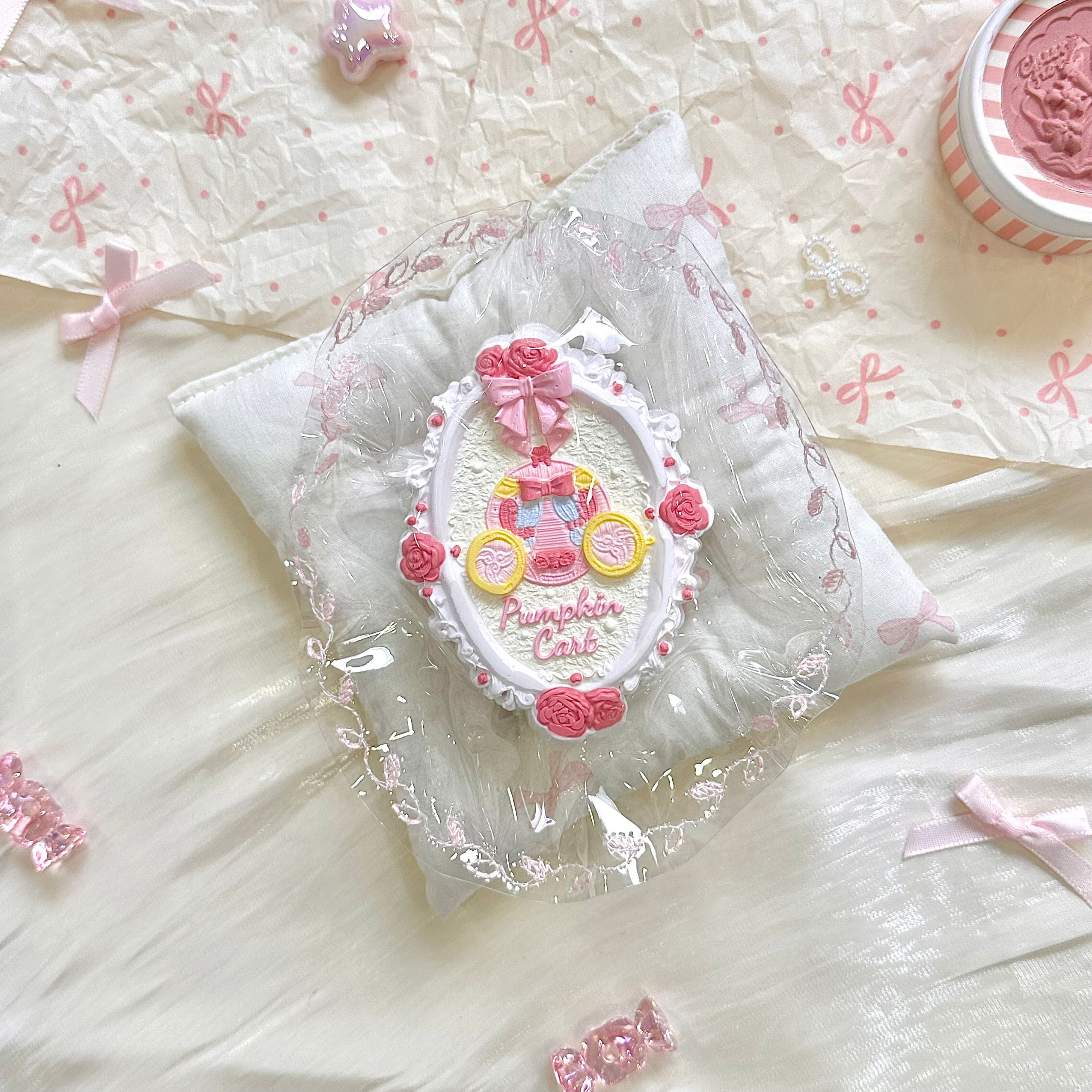 Embroidery - Carriage【Thick Cream glue】