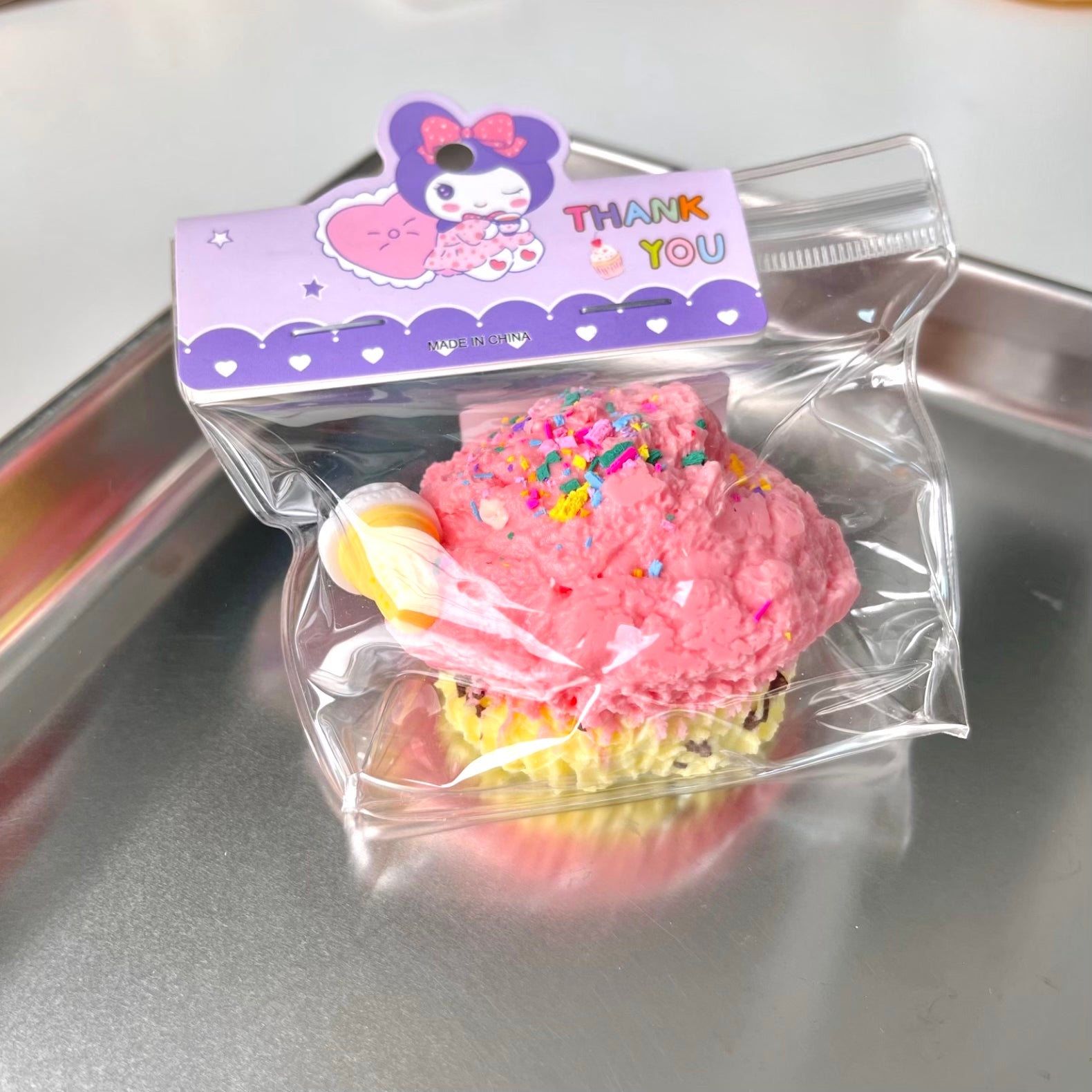 Macaron paper cup cupcakes