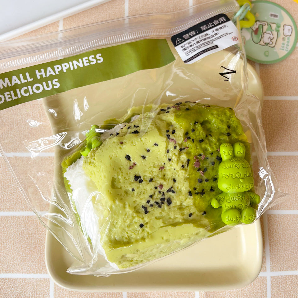 Matcha three-layer thick toast